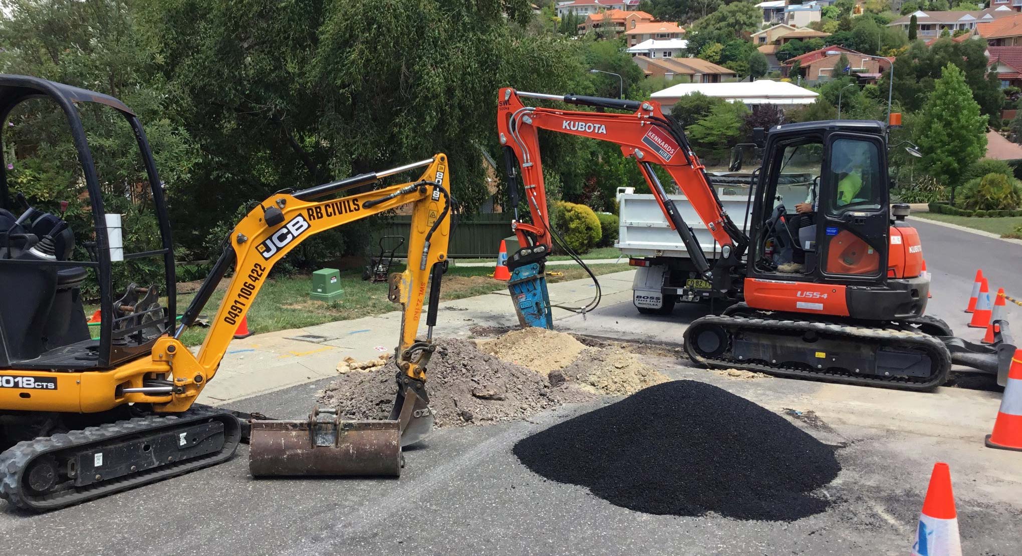 5-Axis Excavations performing Excavation for road crossing near Wollongong